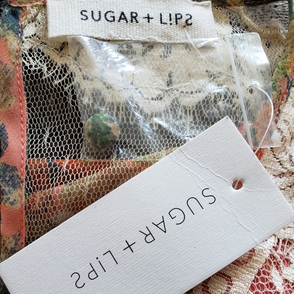 Sugar Lips Boho Floral Lace Bell Sleeve Dress Sz. XS Oversized NWT! - Picture 5 of 9